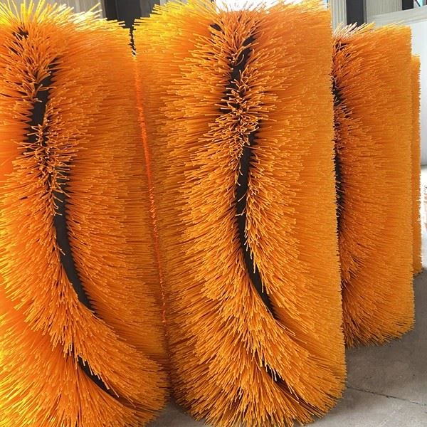 Bàn chải quét đường chính